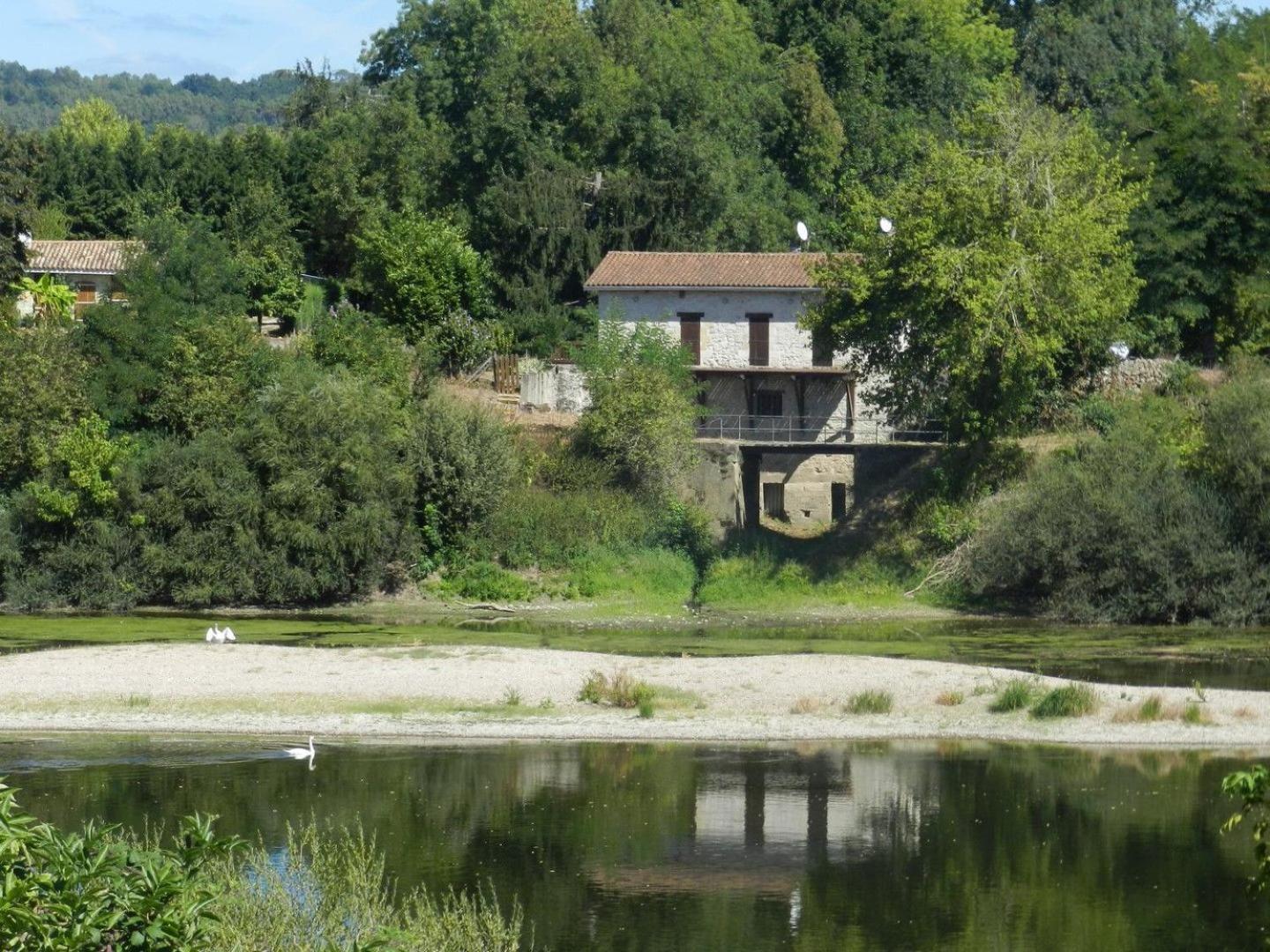 Chambres Et Gites Les Deux Chenes Pres De Bergerac Le Fleix Eksteriør billede